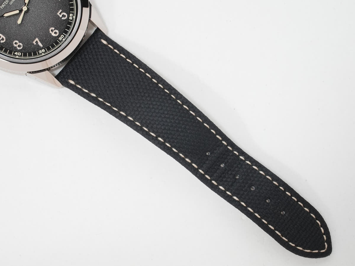 パテックフィリップ カラトラバ Ref.5226G-001 18KWG ブラックグラデーションのテクスチャード ラック アントラサイト文字盤 美品 qpfvcndr