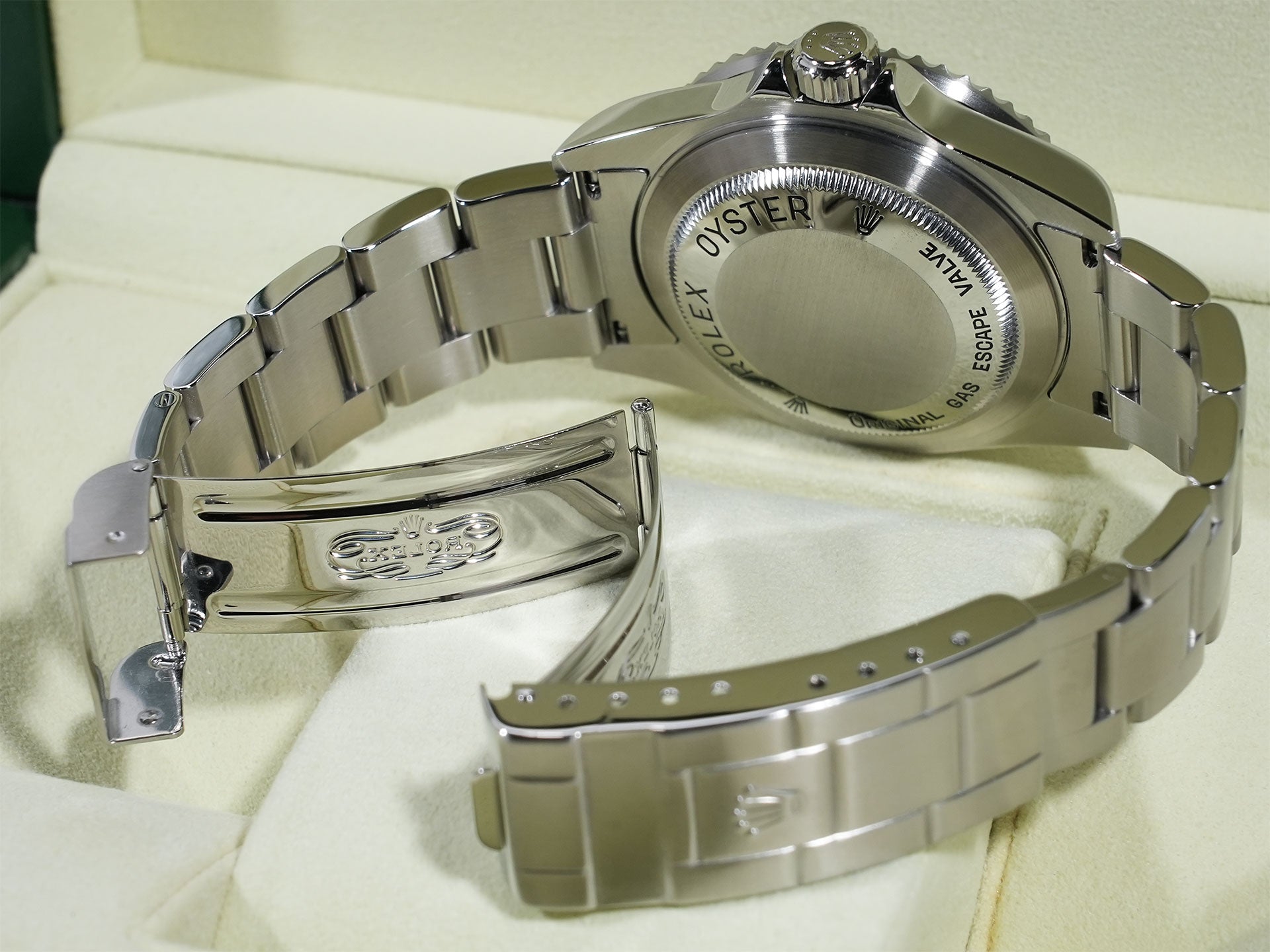 ロレックス シードゥエラー Ref.16600 SS ブラック文字盤 美中古 np3qrz4j