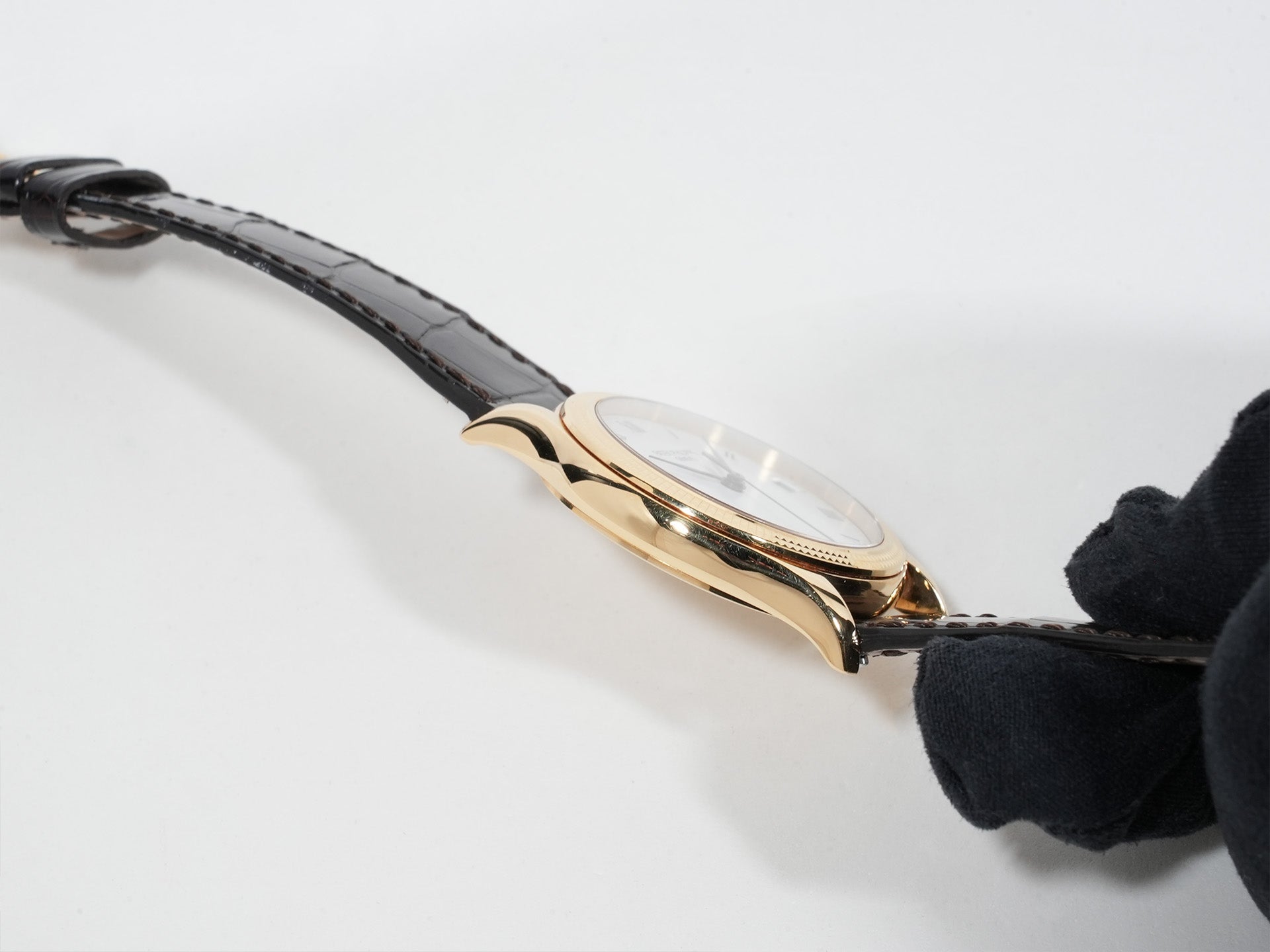 パテックフィリップ カラトラバ Ref.5117J-001 18KYG ホワイト文字盤 中古 qaqgt62d