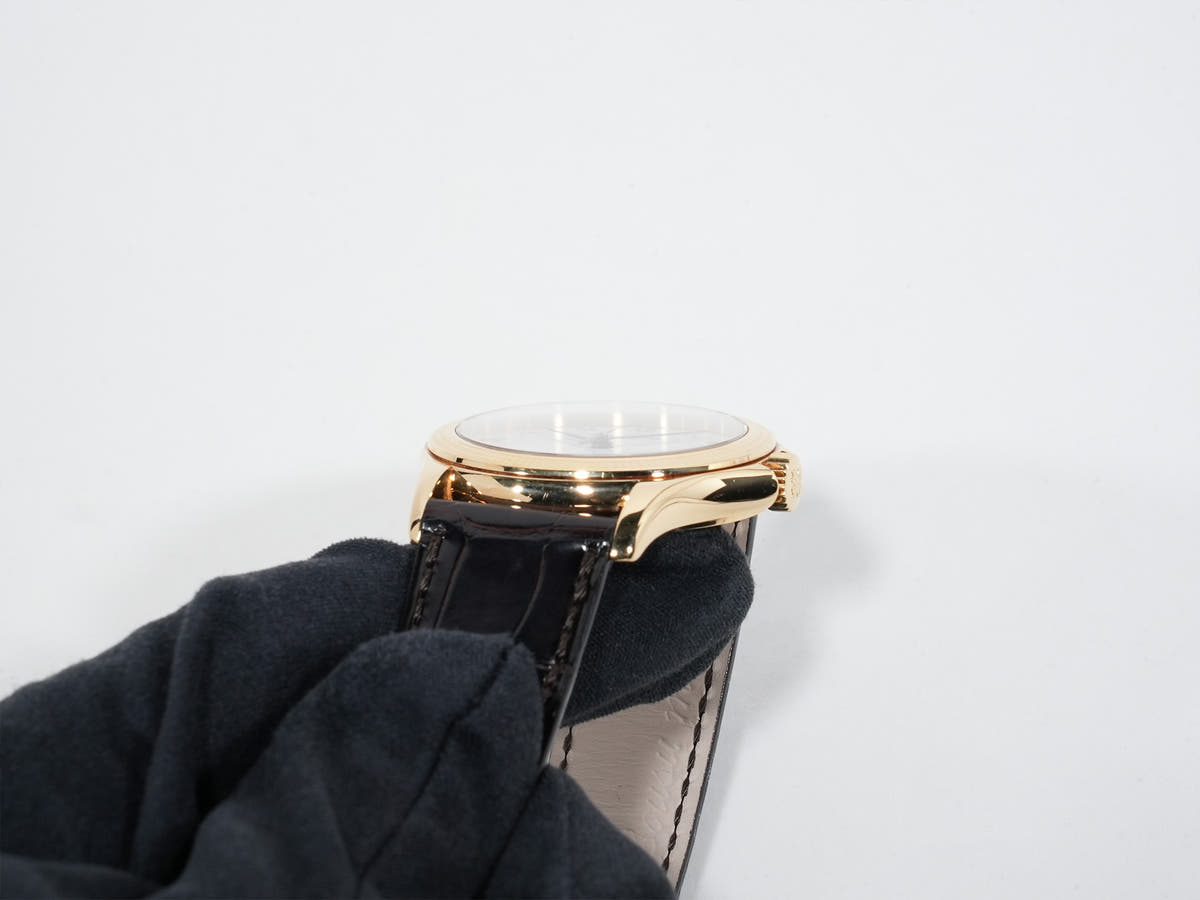 パテックフィリップ カラトラバ Ref.5117J-001 18KYG ホワイト文字盤 中古 qaqgt62d