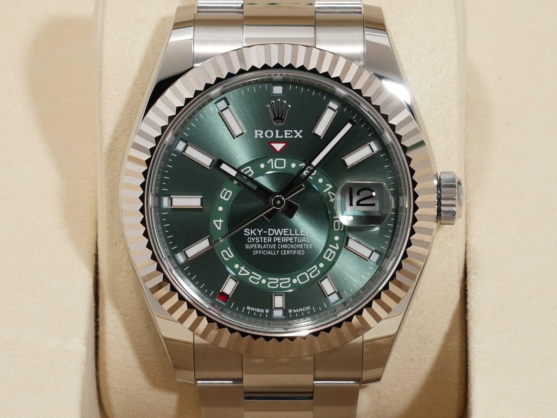 ロレックス スカイドゥエラー Ref.336934 SS/WG ミントグリーン文字盤 オイスターブレスレット 未使用 3c4t98iu