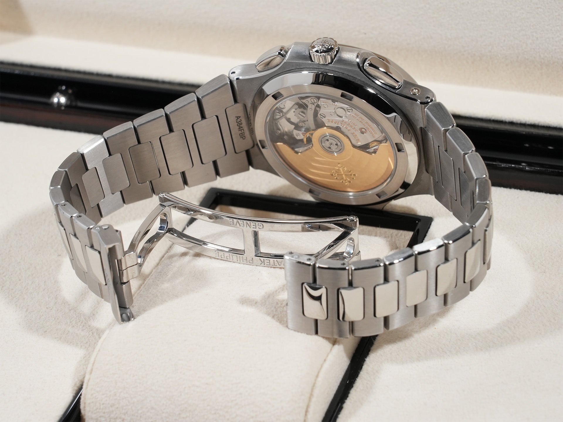パテックフィリップ ノーチラス トラベルタイム クロノグラフ Ref.5990/1A-001 SS ブラックグラデーション文字盤 美中古 qj96g6i2