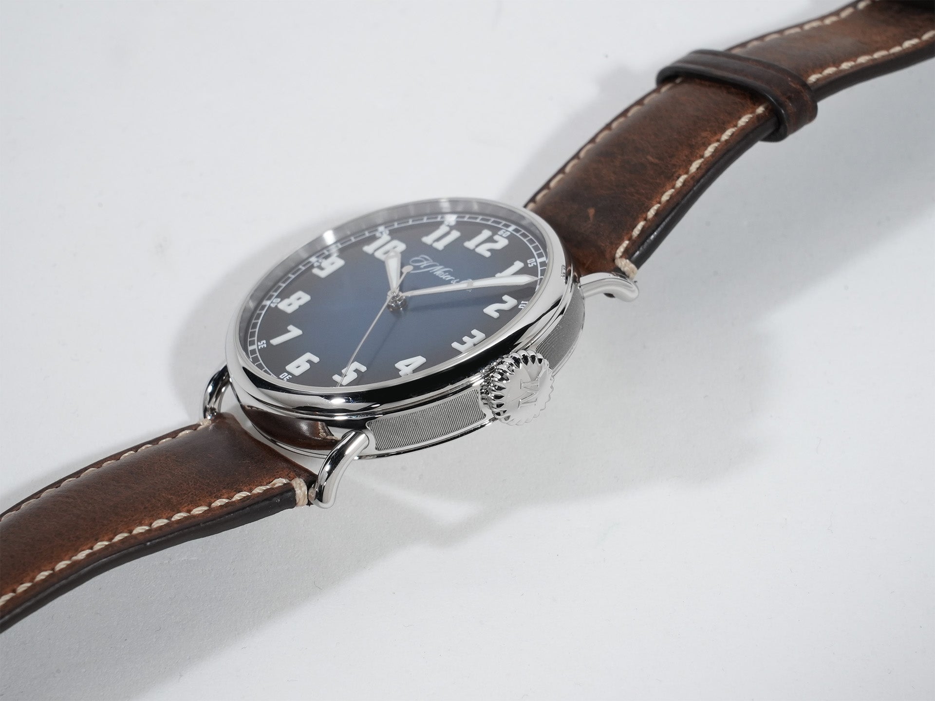 H.モーザー ヘリテージ センターセコンド Ref.8200-1201 SS ファンキーブルー フュメ文字盤 中古 mzwoma6a
