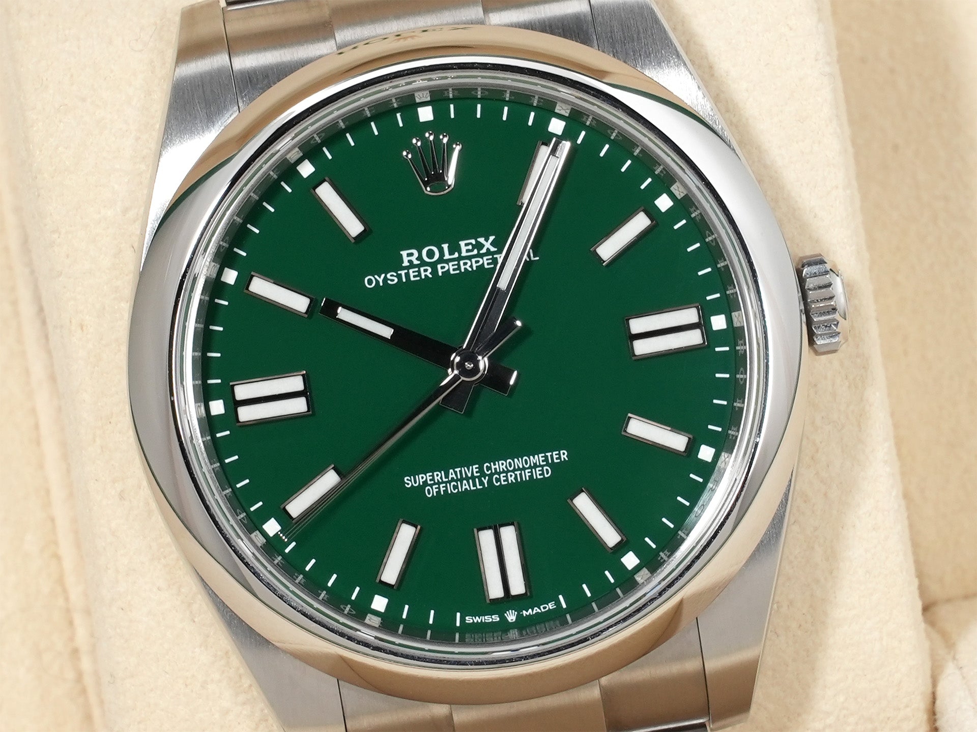 ロレックス オイスターパーペチュアル41 Ref.124300 SS グリーン文字盤 美中古 ppus2ttj