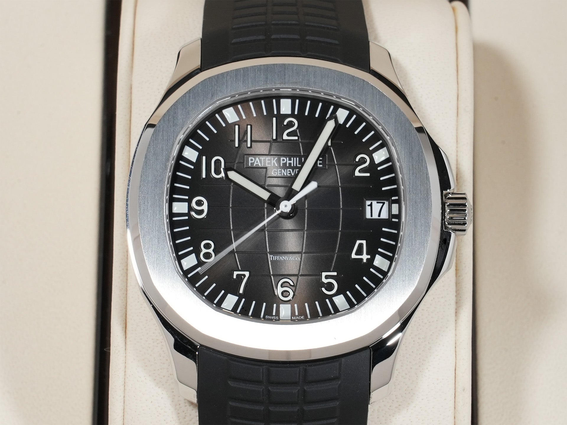 パテックフィリップ アクアノート TIFFANY&CO. Ref.5167A-001 SS ブラック文字盤 中古 tcrd2sxd