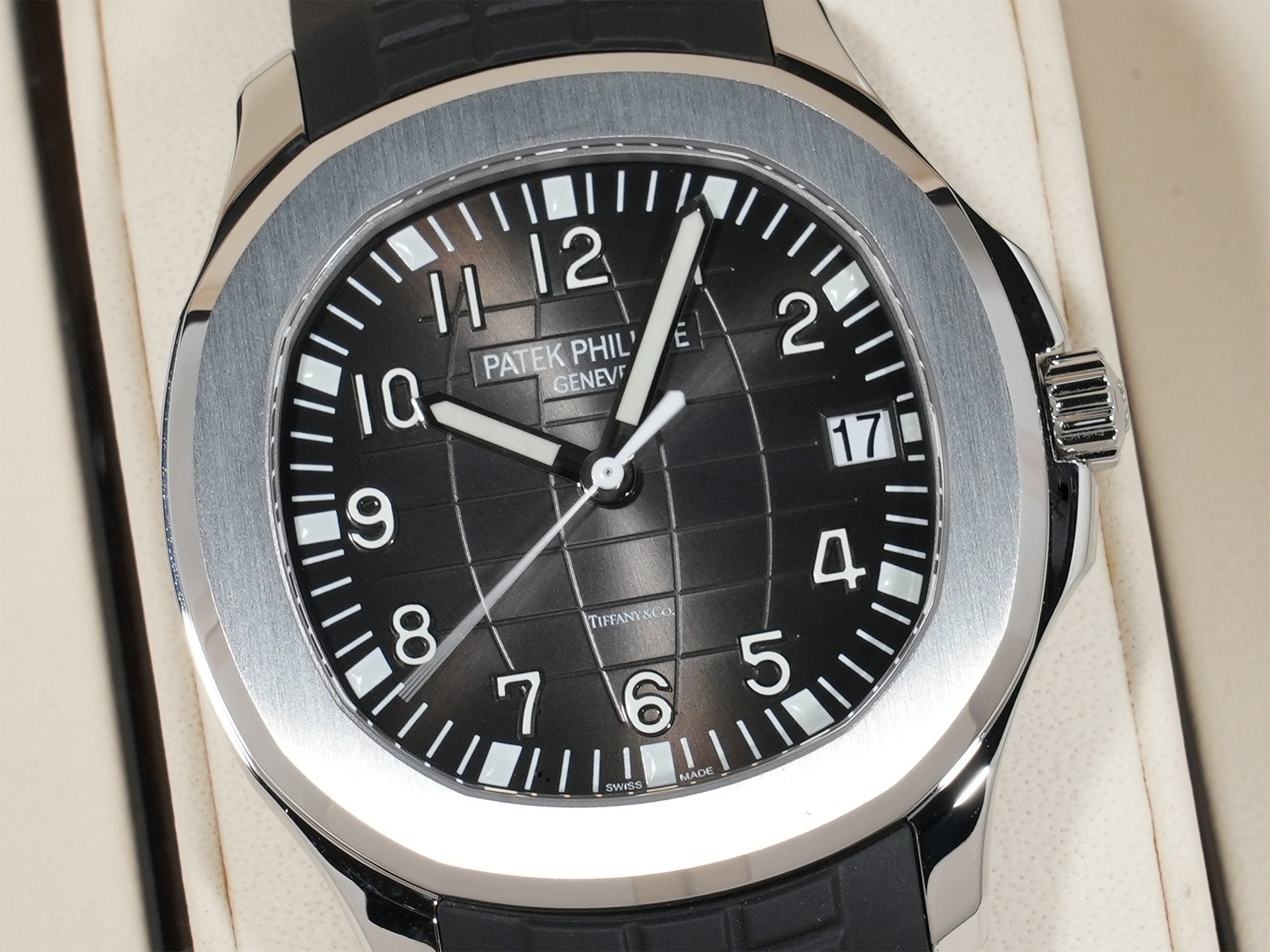 パテックフィリップ アクアノート TIFFANY&CO. Ref.5167A-001 SS ブラック文字盤 中古 tcrd2sxd