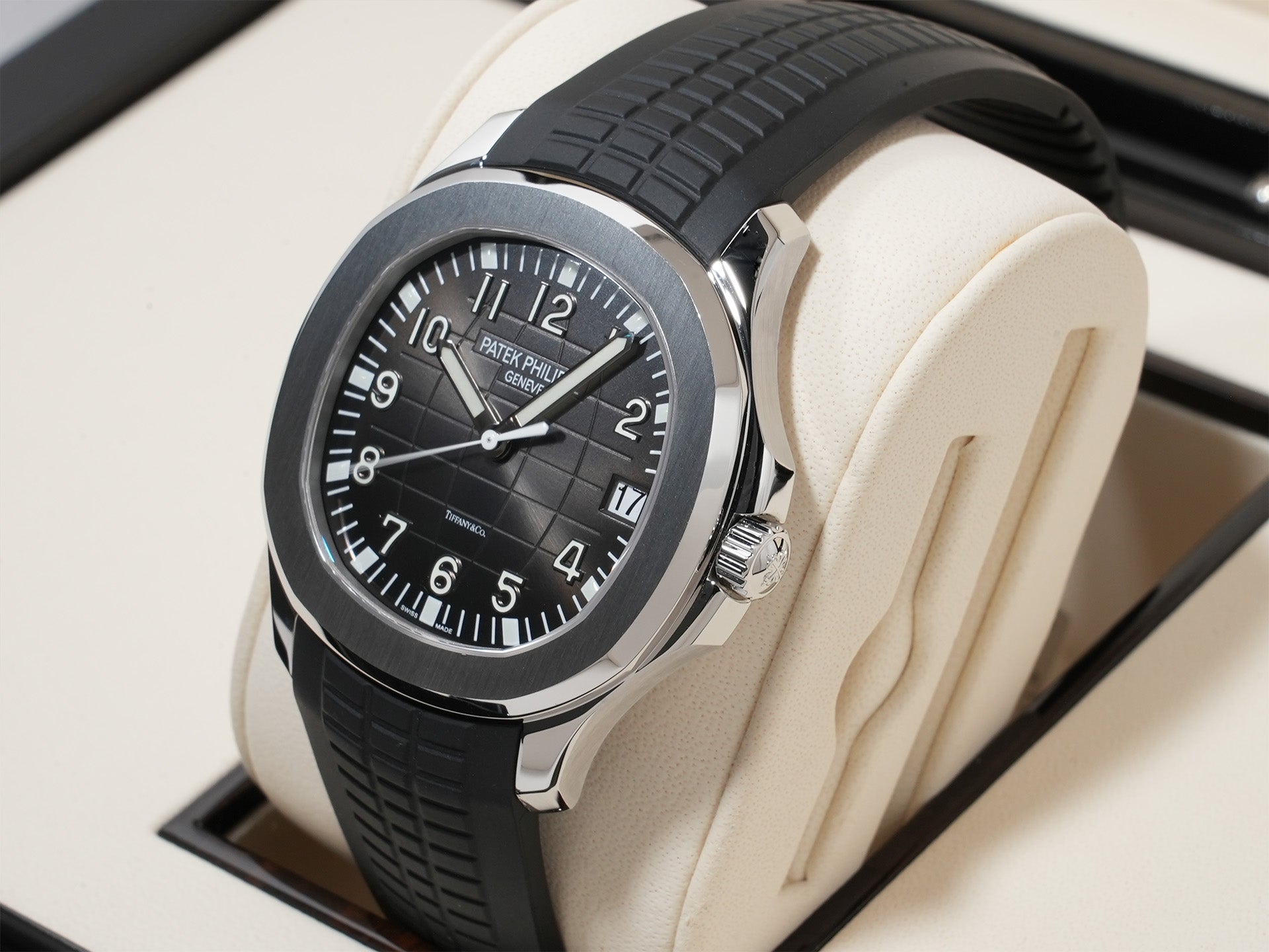 パテックフィリップ アクアノート TIFFANY&CO. Ref.5167A-001 SS ブラック文字盤 中古 tcrd2sxd