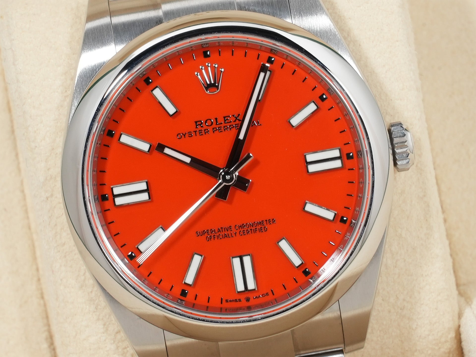 ロレックス オイスターパーペチュアル41 Ref.124300 SS コーラルレッド文字盤 中古 biauxx9a