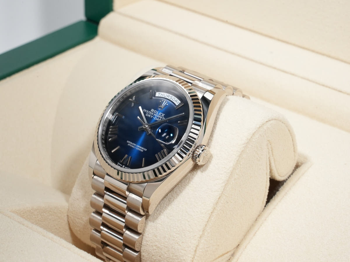 Rolex Day-Date 36 Ref.128239 18KWG Blue Ombre Dial Used 5ut4qati