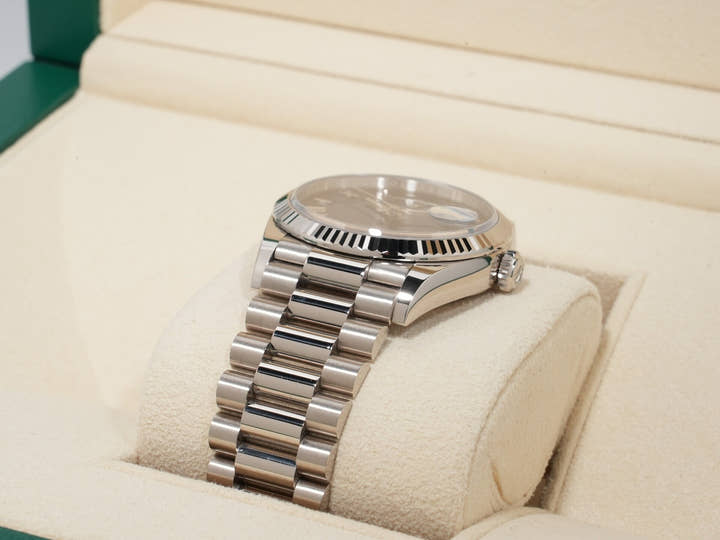 Rolex Day-Date 36 Ref. 128239 White Gold Blue Ombre Dial