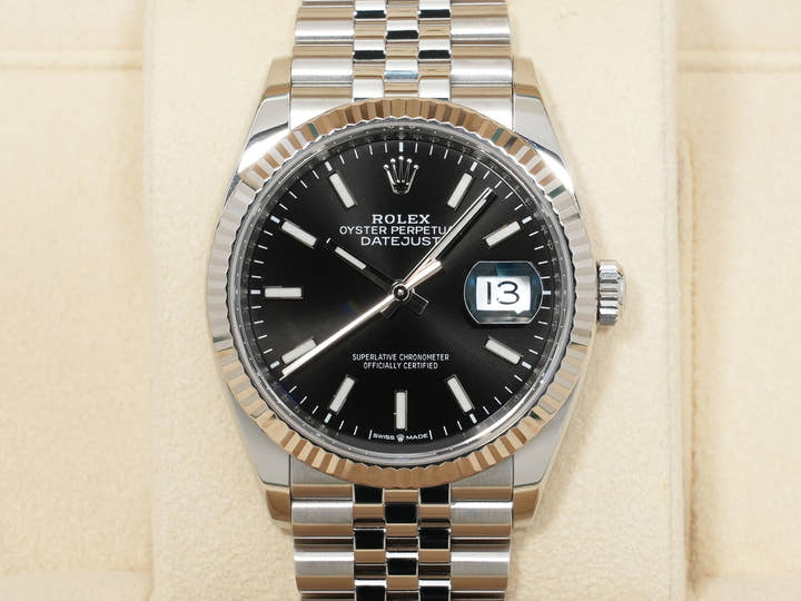 ロレックス デイトジャスト36 Ref.126234 ステンレススチール/ホワイトゴールド ブラック文字盤 ジュビリーブレスレット 美中古 azsb5q6b