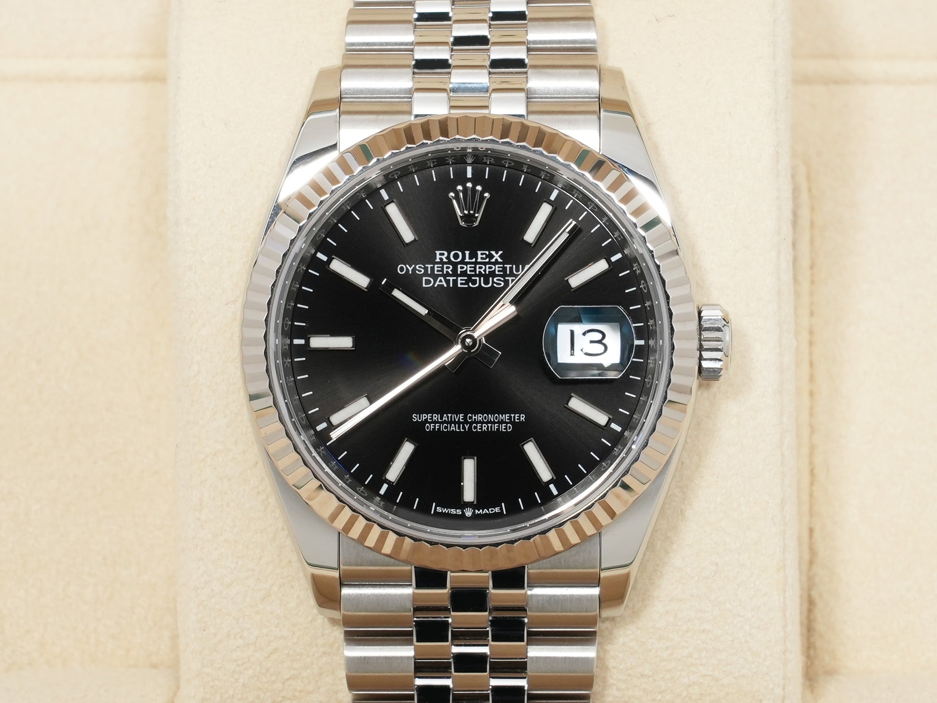ロレックス デイトジャスト36 Ref.126234 ステンレススチール/ホワイトゴールド ブラック文字盤 ジュビリーブレスレット 美中古 azsb5q6b