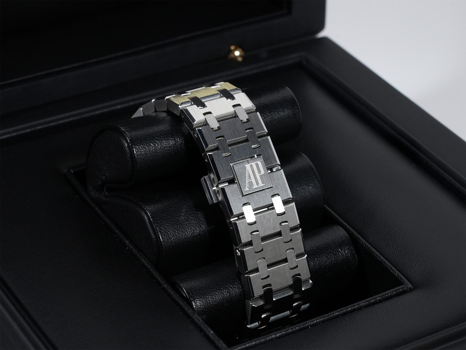 オーデマピゲ ロイヤルオーク クロノグラフ Ref.26320ST.OO.1220ST.02 SS シルバー文字盤 中古 yretokha
