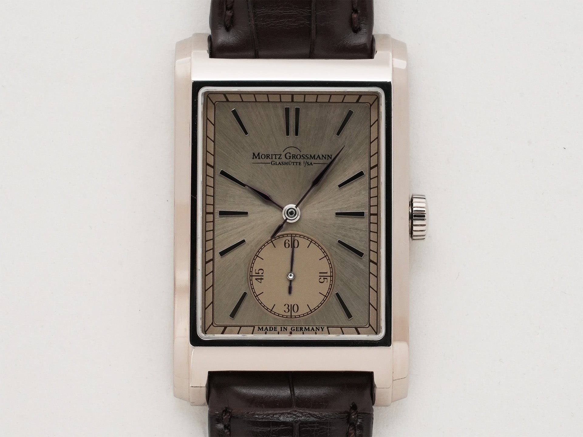 モリッツグロスマン コーナーストーン Ref.MG-002387 18KWG シルバー文字盤 中古 fjx7raj2