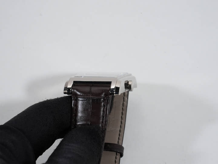 モリッツグロスマン コーナーストーン Ref.MG-002387 18KWG シルバー文字盤 中古 fjx7raj2