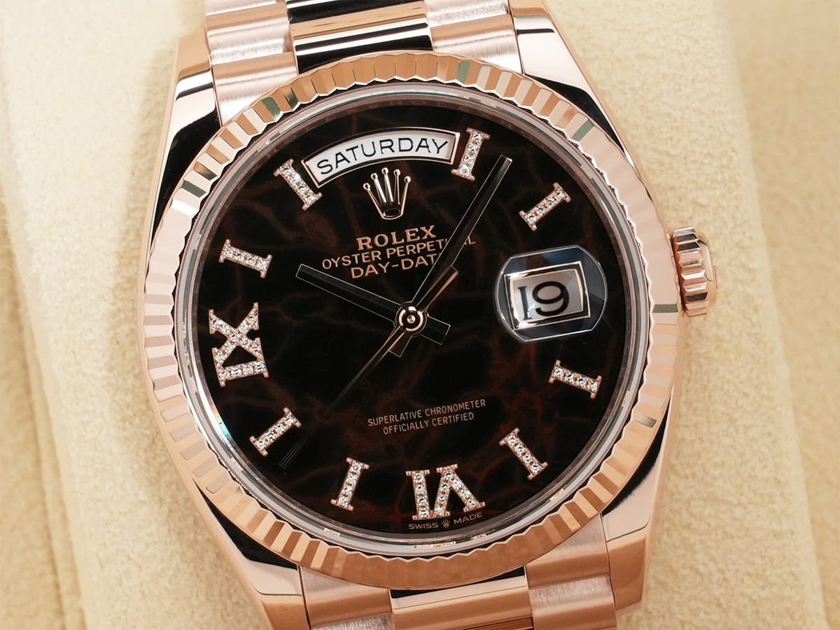 Rolex Day-Date Ref.128235 18KERG Eisenkiesel dial, good condition, pre-owned uw536aq2