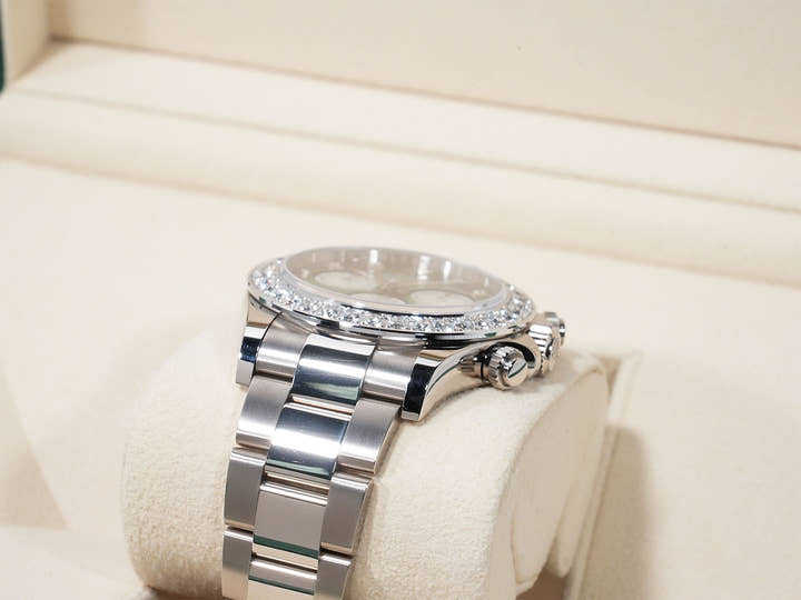 Rolex Daytona Ref. 126579RBR White Gold Mother-of-Pearl x White/Black Dial