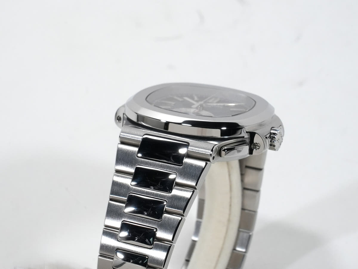 パテックフィリップ ノーチラス クロノグラフ Ref.5980/1A-001 SS ブルー文字盤 美中古 npknywtx