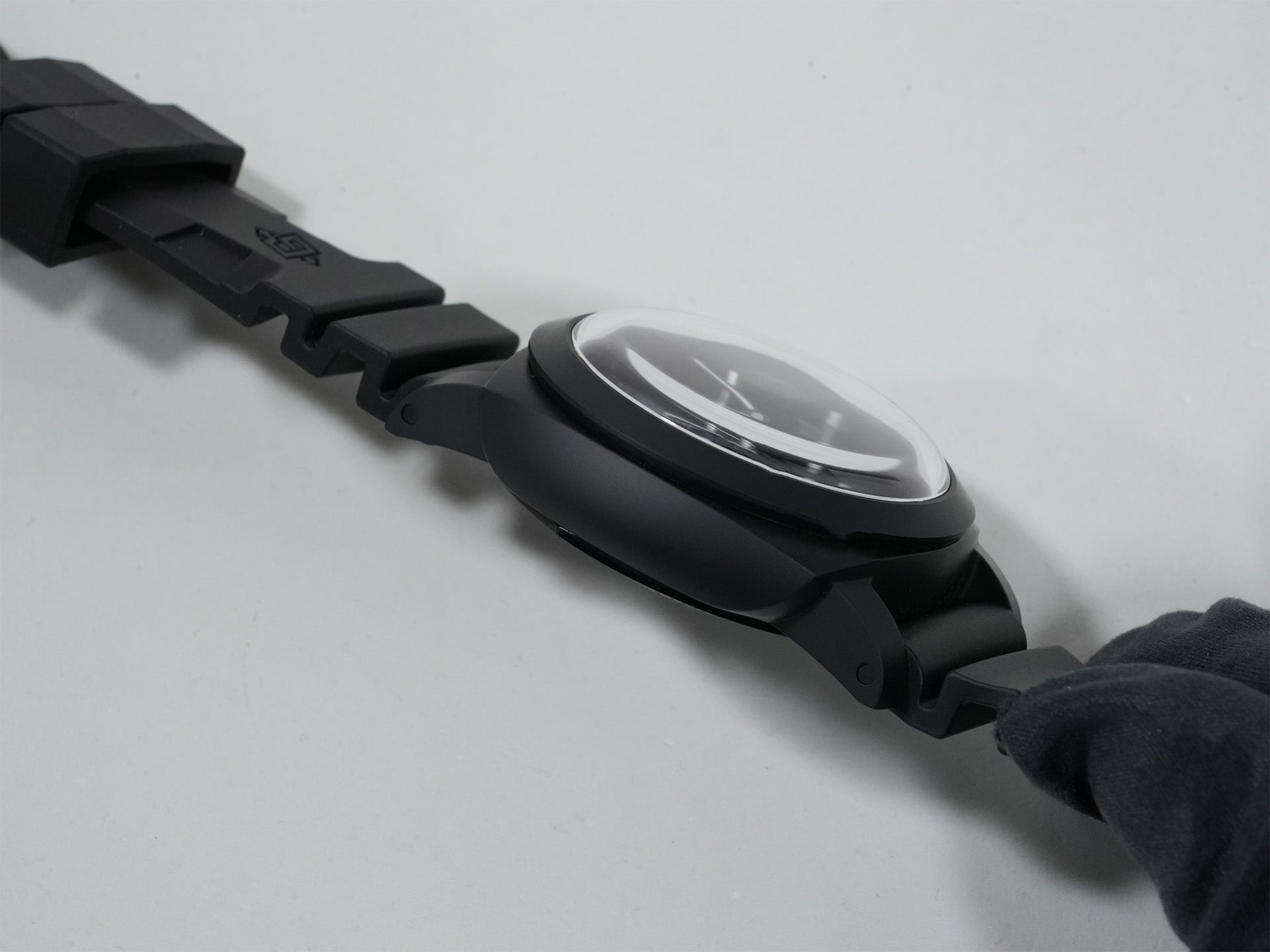 パネライ ルミノール ディエチ ジョルニ GMT チェラミカ Ref.PAM01483 BLACK CERAMIC グリーン文字盤 美中古 p2wc783g