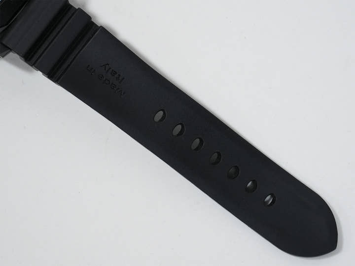 パネライ ルミノール ディエチ ジョルニ GMT チェラミカ Ref.PAM01483 BLACK CERAMIC グリーン文字盤 美中古 p2wc783g