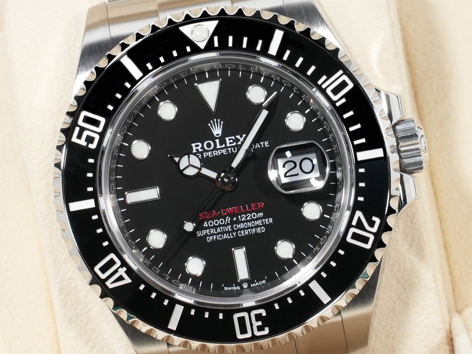 ロレックス シードゥエラー Ref.126600 SS ブラック文字盤 美中古 shpkbqm2