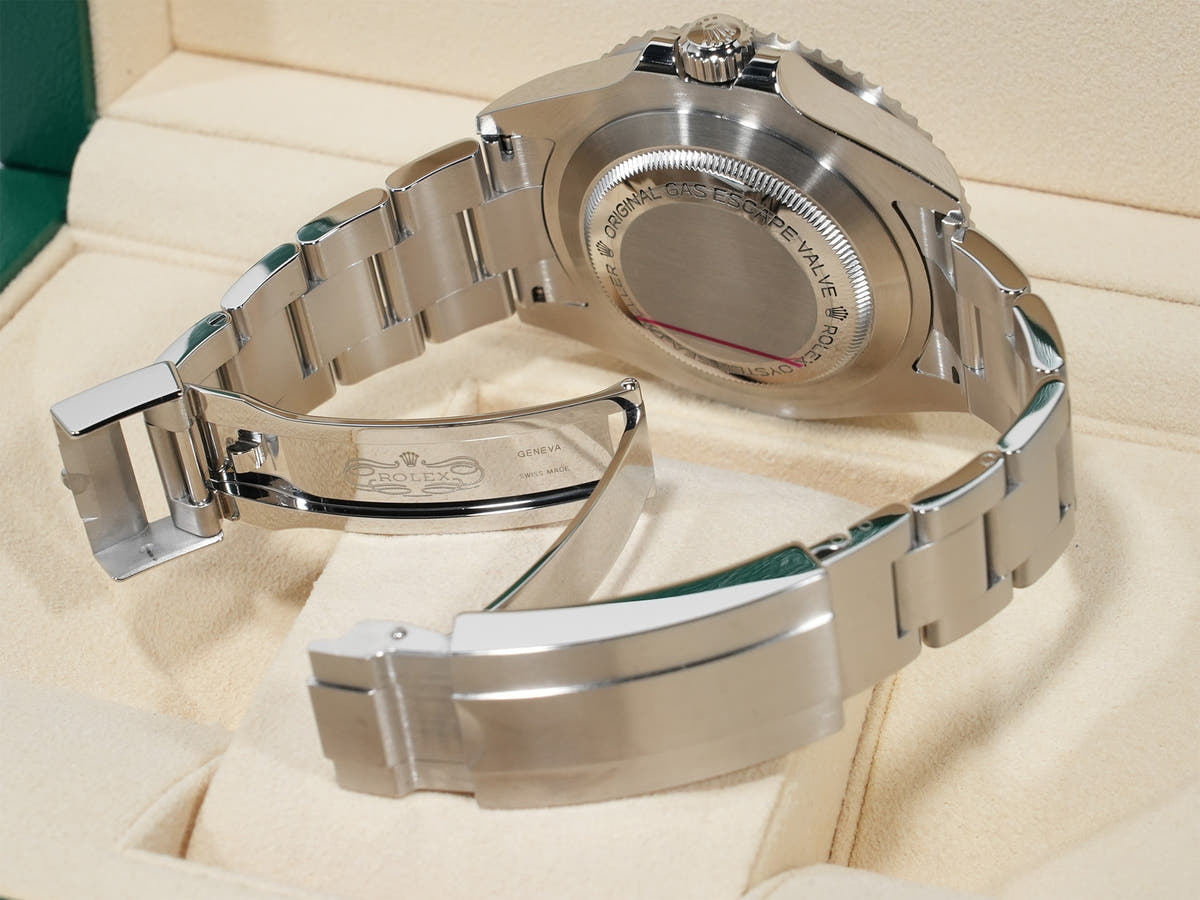 ロレックス シードゥエラー Ref.126600 SS ブラック文字盤 美中古 shpkbqm2