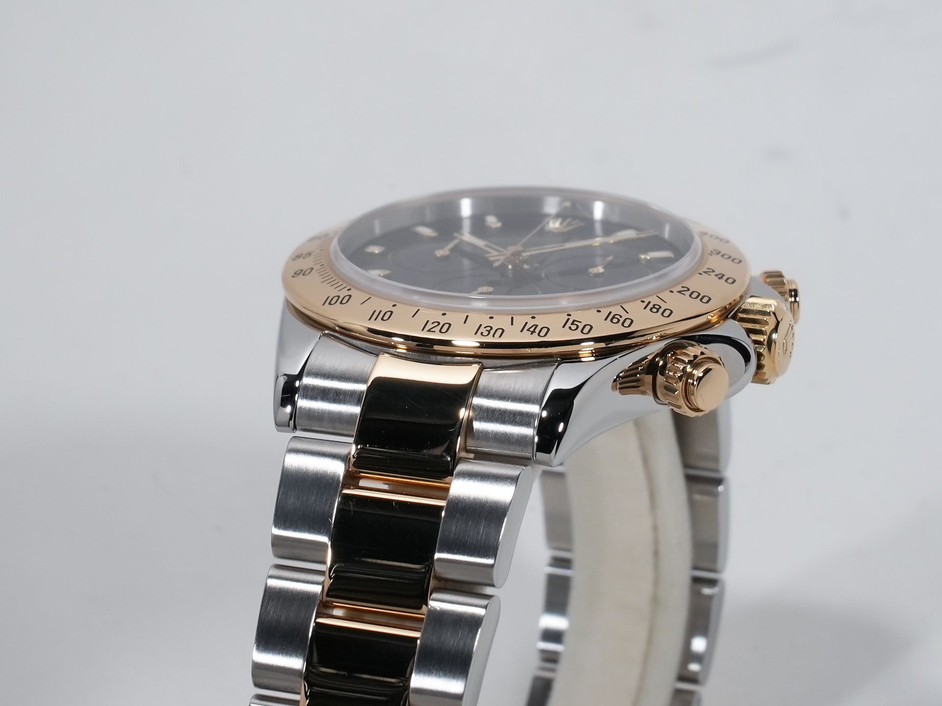 ロレックス デイトナ Ref.116523 SS/YG ブラック文字盤 中古 tufbcsjw