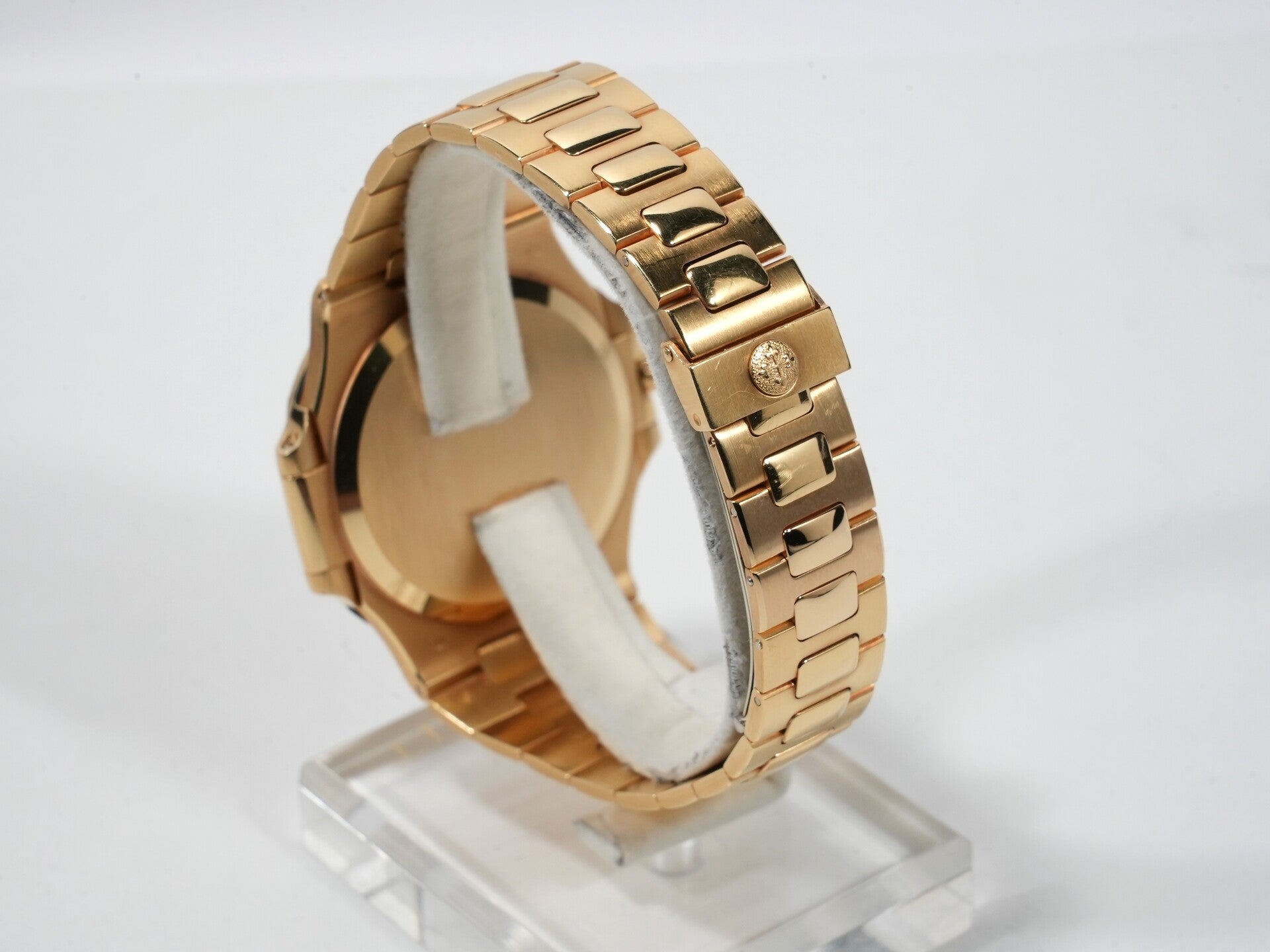 パテックフィリップ ノーチラス Ref.3700/11 18KYG ブルー文字盤 中古 bqjh2em3