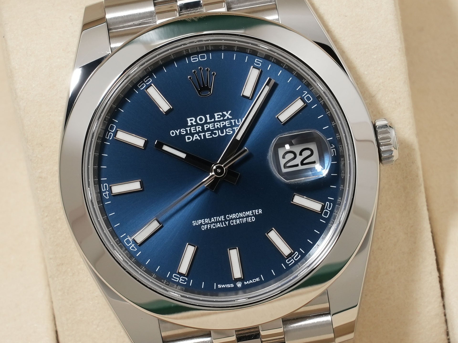 ロレックス デイトジャスト41 Ref.126300 SS ブライトブルー文字盤 美中古 j3vy59o2