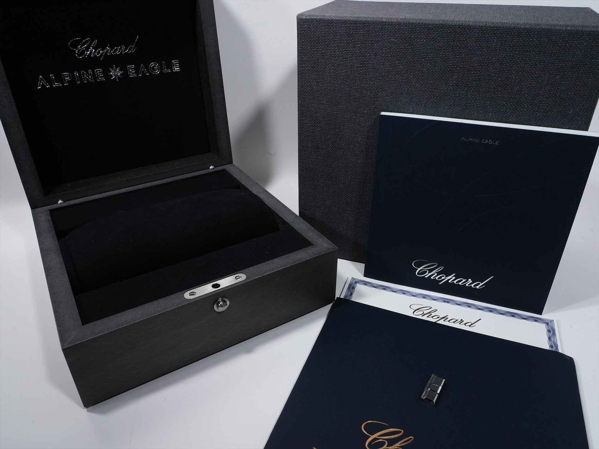 ショパール アルパインイーグル Ref.298600-3009 SS シルバー文字盤 中古 qw4k8fo7