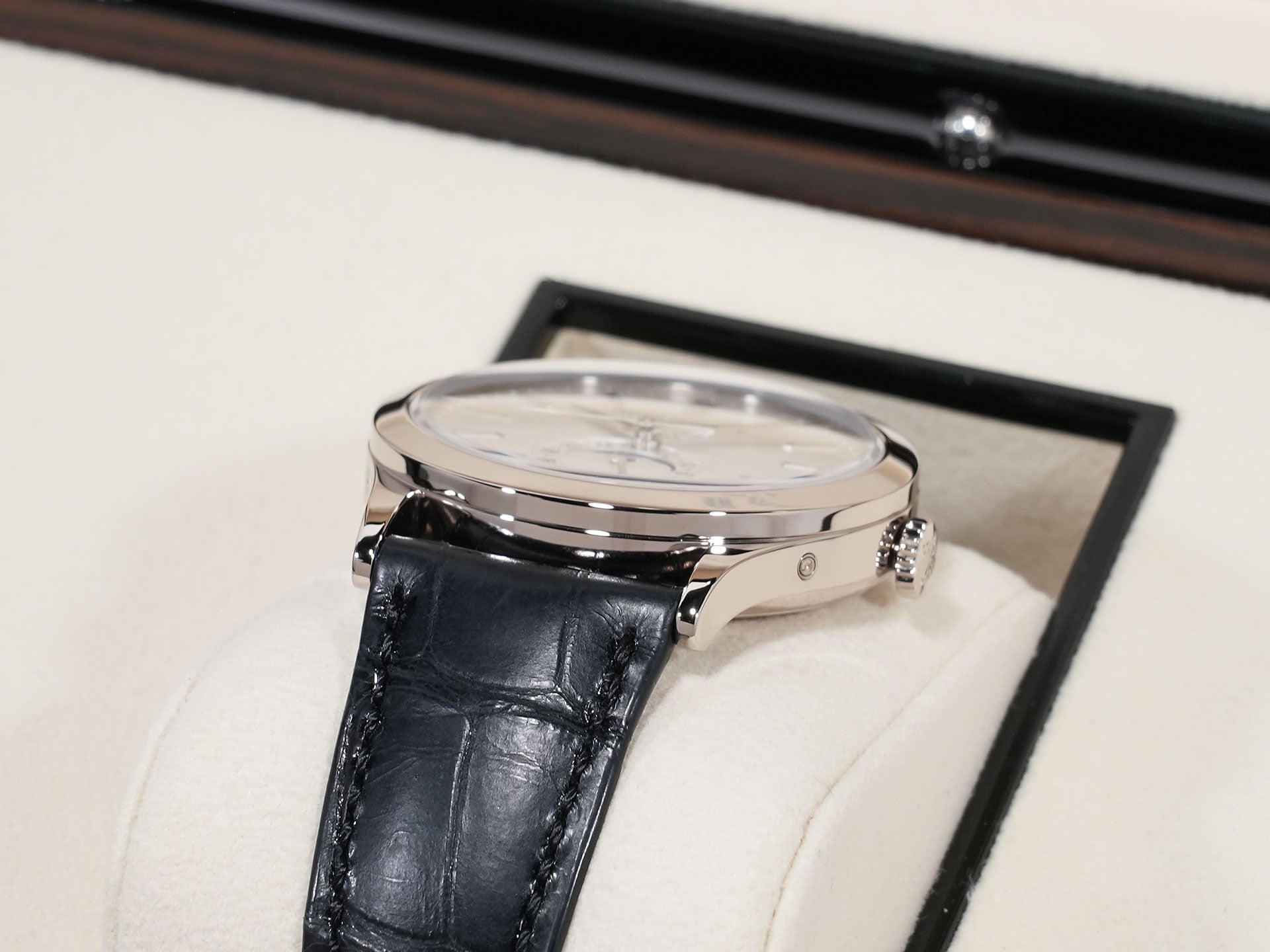 Patek Philippe Annual Calendar Moon Phase Ref.5396G-011 18KWG Silver Opaline Dial Good Condition pfdb7nbo
