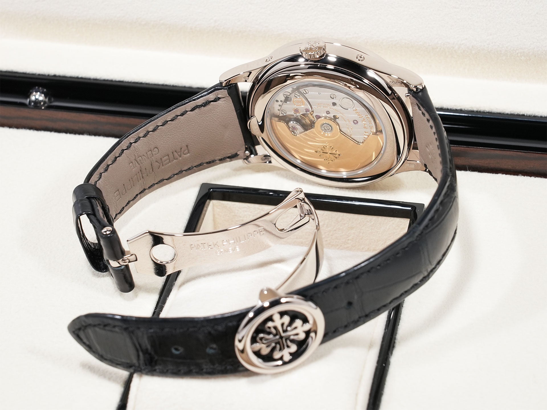 Patek Philippe Annual Calendar Moon Phase Ref.5396G-011 18KWG Silver Opaline Dial Good Condition pfdb7nbo