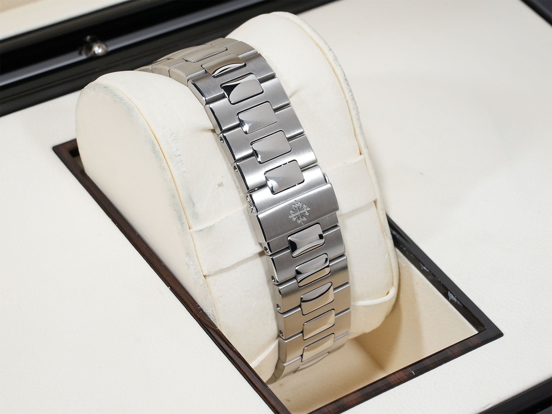 パテックフィリップ ノーチラス プチコンプリケーション Ref.5712/1A-001 SS ブルー文字盤 美中古 tqsktznn