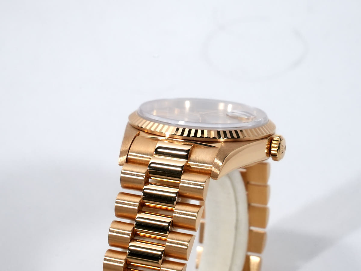 ロレックス デイデイト36 Ref.18238 18KYG シャンパンゴールド文字盤 中古 w2zxkzhs