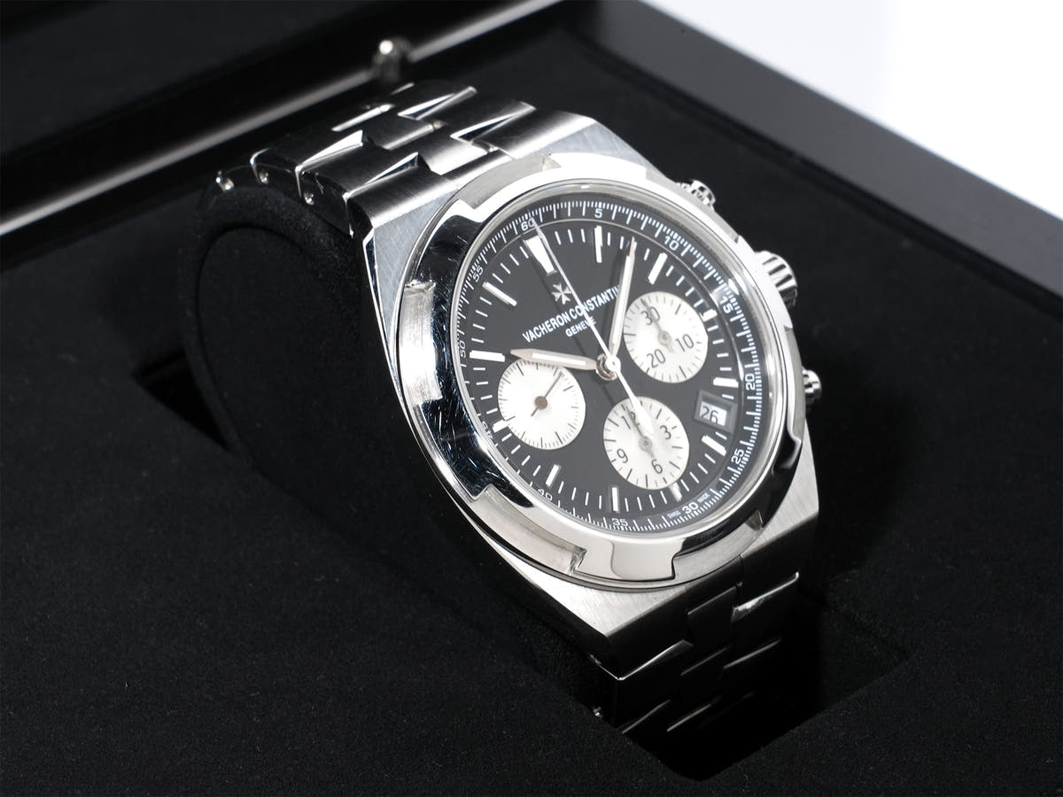 Vacheron Constantin Overseas Chronograph Ref.5500V/110A-B481 SS Black Dial Used x3cbtexo