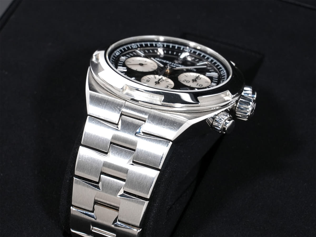 Vacheron Constantin Overseas Chronograph Ref.5500V/110A-B481 SS Black Dial Used x3cbtexo
