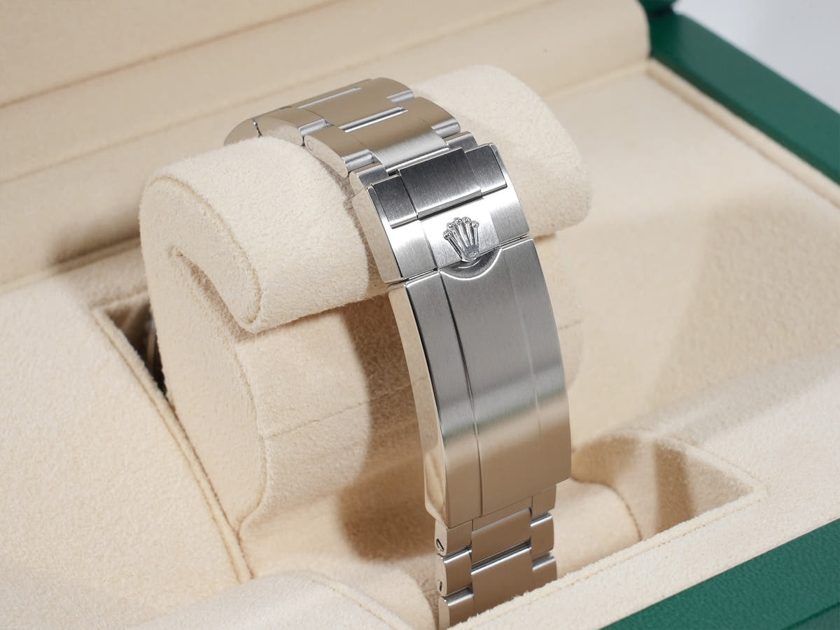 ロレックス シードゥエラー Ref.126600 SS ブラック文字盤 美品 2b4eq3em