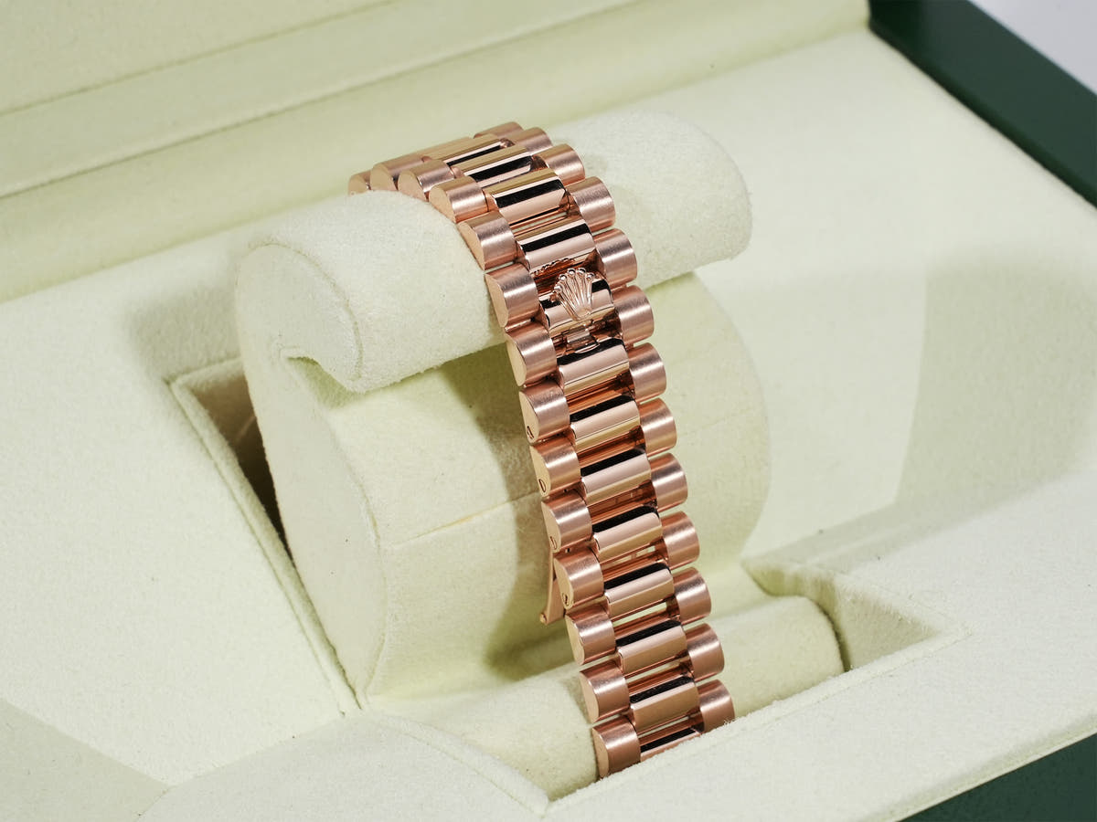Rolex Day-Date Ref.118235A 18KPG Pink x 10P Diamond Dial Good Condition Used ax73qhh6