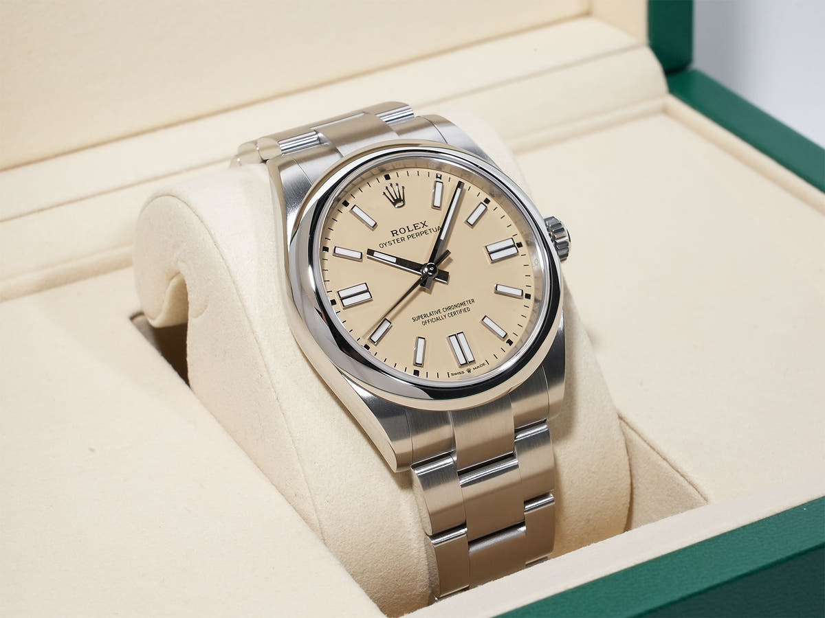 Rolex Oyster Perpetual 41 Ref. 134300 Stainless Steel Beige Dial Unused z2iey9ci