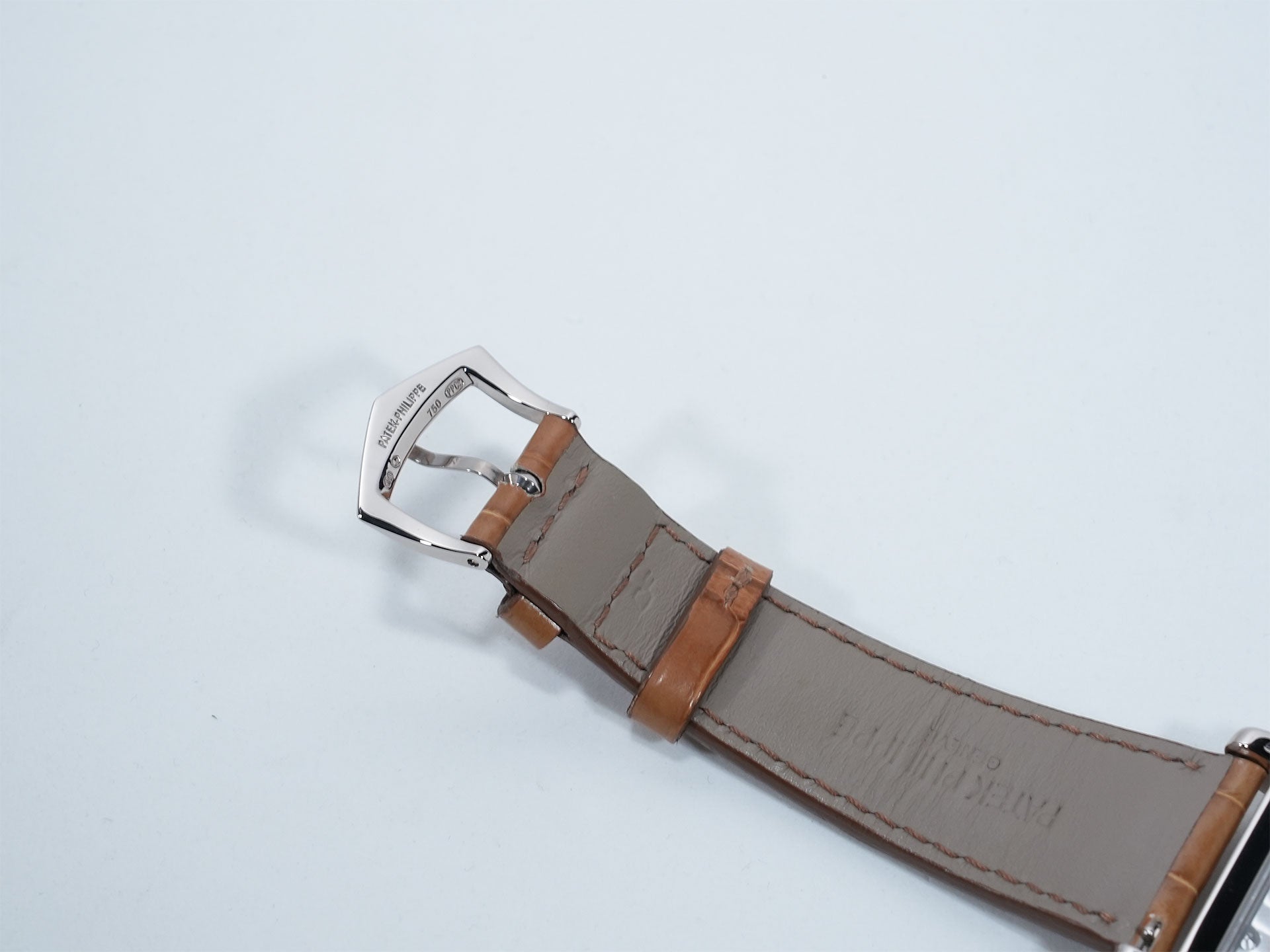 パテックフィリップ ゴンドーロ Ref.5124G-001 18KWG サーモン文字盤 美中古 hur9qace