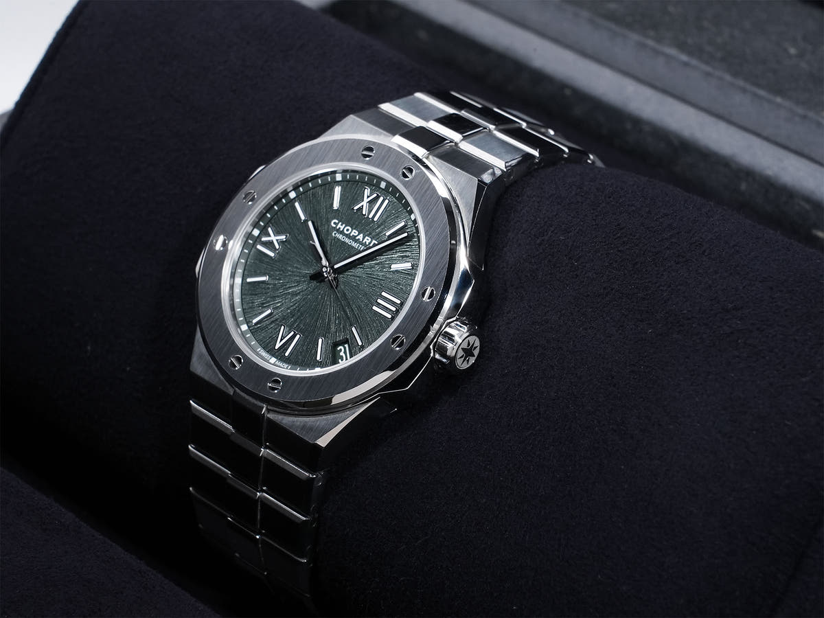 ショパール アルパイン イーグル 41 Ref.298600-3014 SS パイングリーン文字盤 中古 4raiuik9