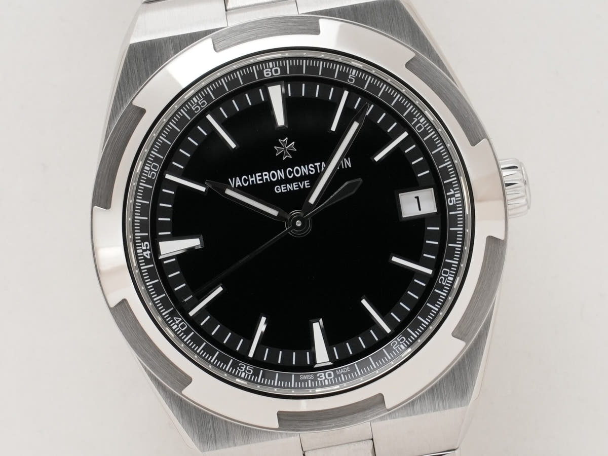 ヴァシュロンコンスタンタン オーヴァーシーズ Ref.4500V/110A-B483 SS ブラック文字盤 美中古 nf4vnr8o