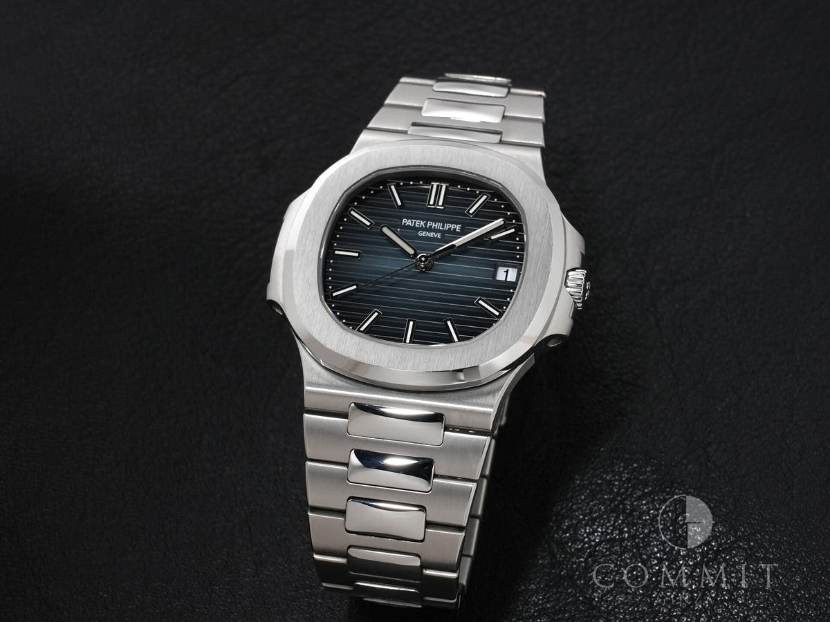 パテックフィリップ ノーチラス Ref.5711/1A-010 SS ブルー文字盤 中古 8xzmkfni