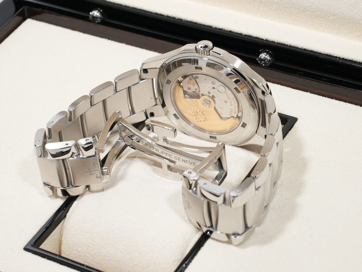 Patek Philippe Aquanaut Extra Large Ref. 5167/1A-001 Stainless Steel Black Dial Pre-owned 95thkcqg