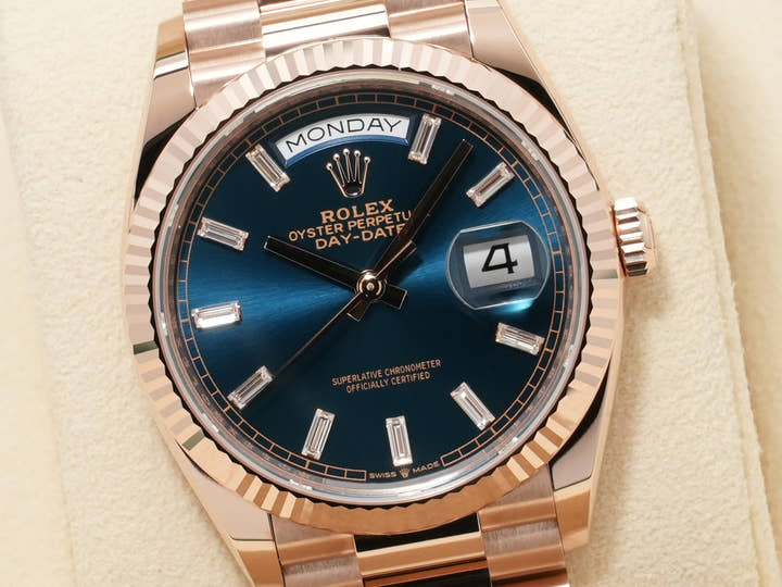 Rolex Day-Date 36 Ref. 128235 Everose Gold Blue-Green Dial