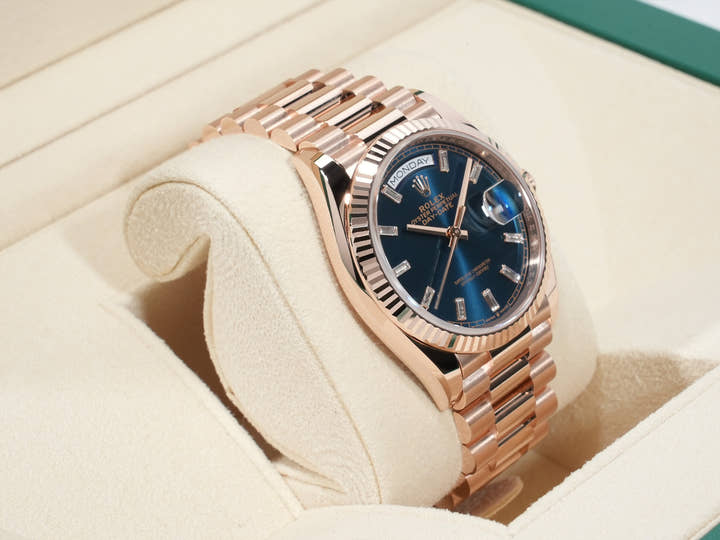 Rolex Day-Date 36 Ref. 128235 Everose Gold Blue-Green Dial
