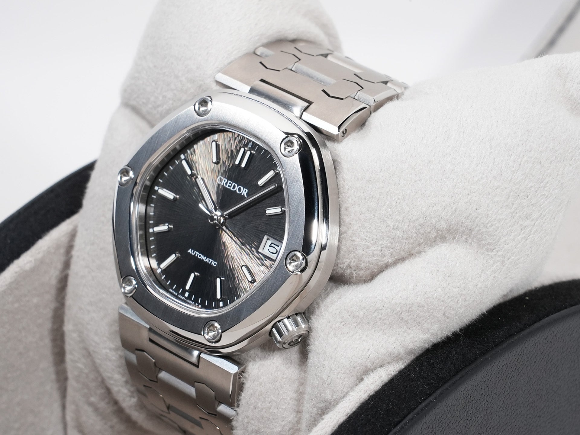 Seiko Credor Locomotive Ref.GCCR999 TI Black Dial Excellent Condition 3drxtj6k