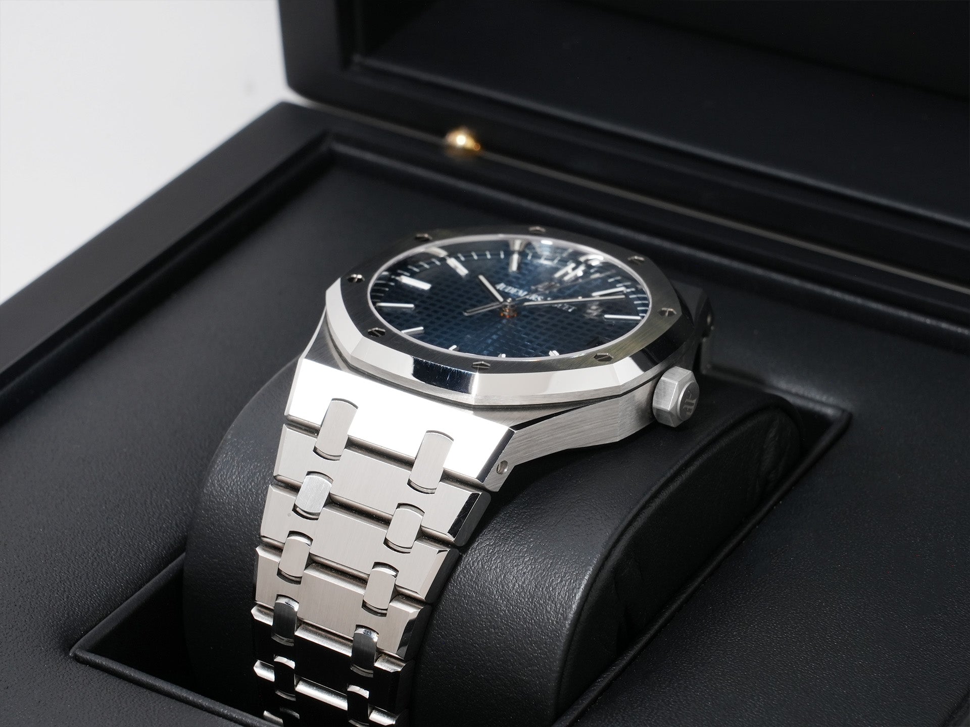 オーデマピゲ ロイヤルオーク Ref.15500ST.OO.1220ST.01 SS ブルー文字盤 中古 7386gqqf