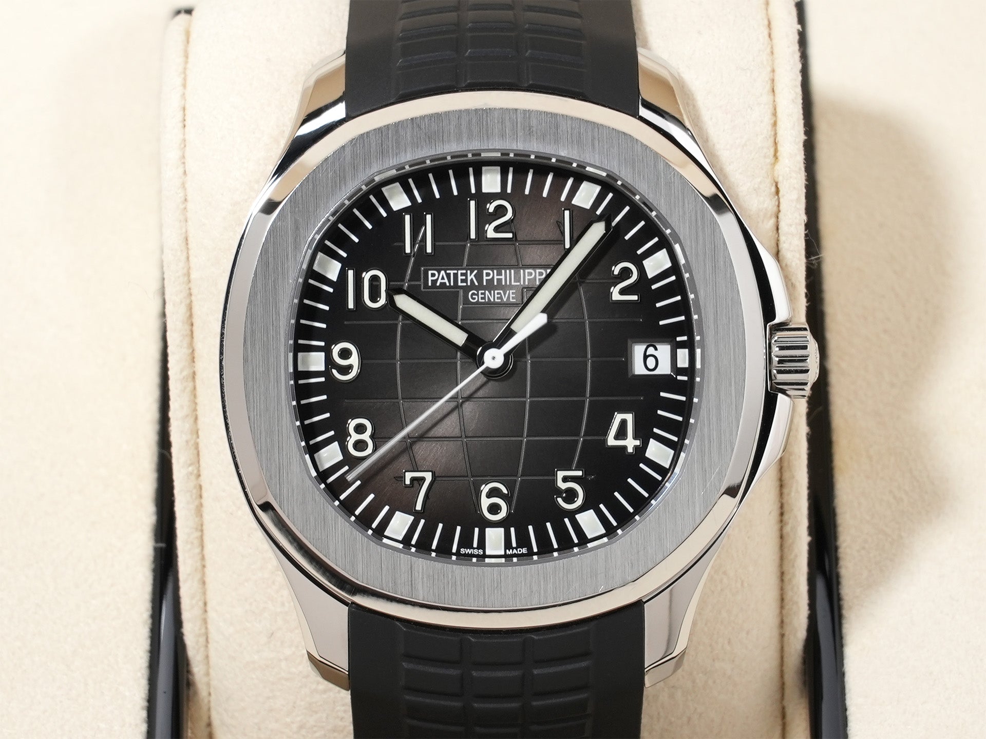 パテックフィリップ アクアノート Ref.5167A-001 SS ブラック文字盤 中古 nh5j88g8