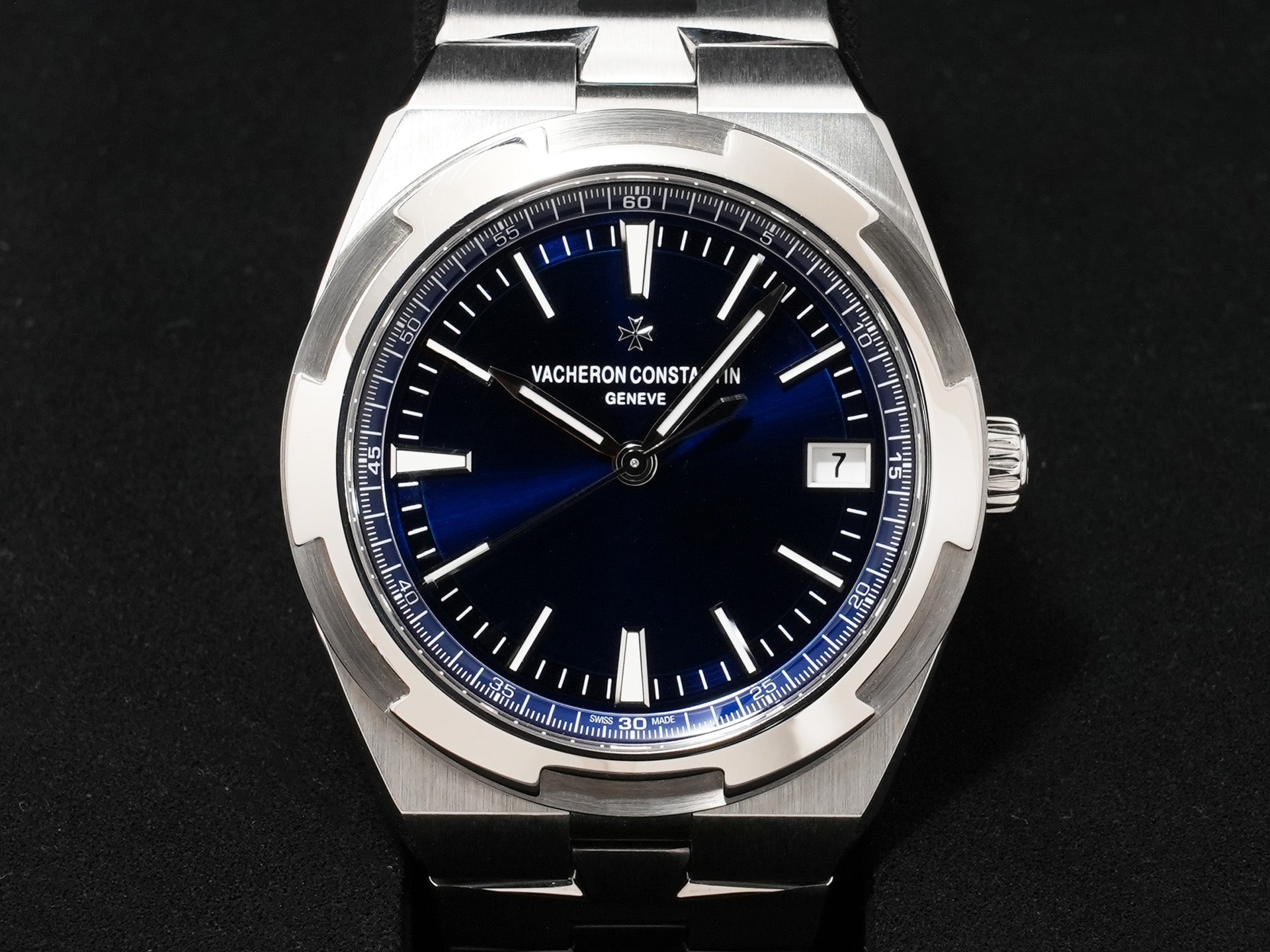 ヴァシュロンコンスタンタン オーヴァーシーズ Ref.4500V/110A-B128 SS ブルー文字盤 美中古 vzwnmqcr